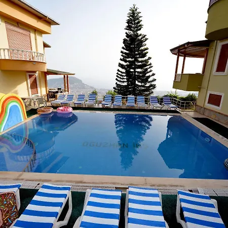 Villa Kirac 1 *